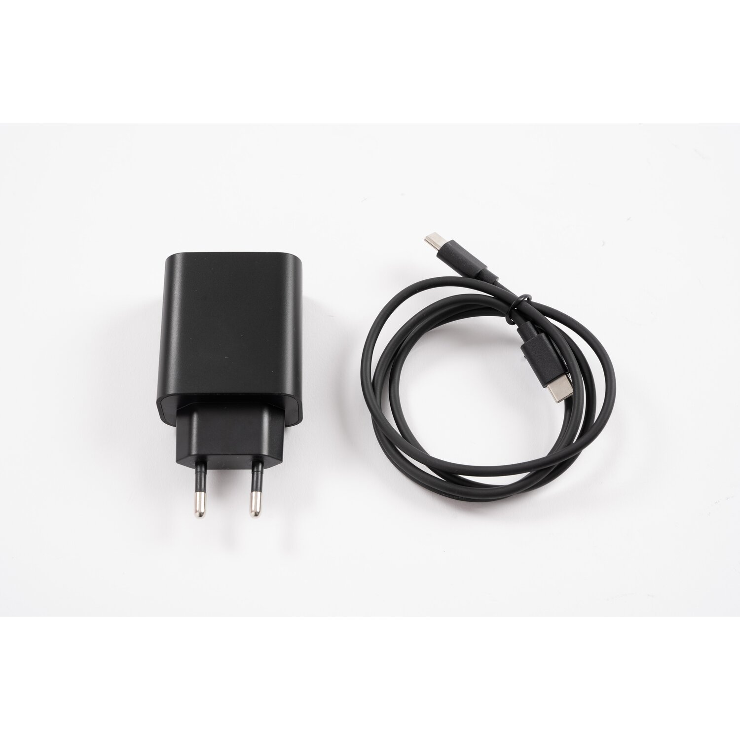 Schnellladegerät + USB-C-Kabel - Milk Nomad