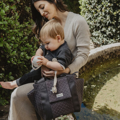 Wonderland Changing Bag - Anthracite