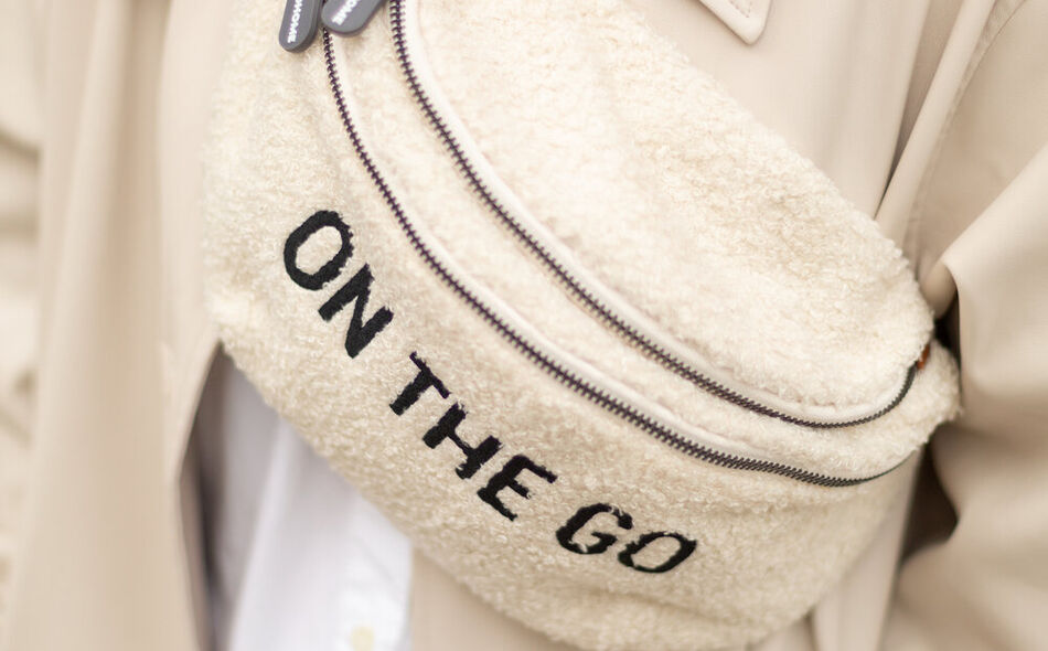 Banana Bag On The Go Sac De Hanche - Teddy Ecru