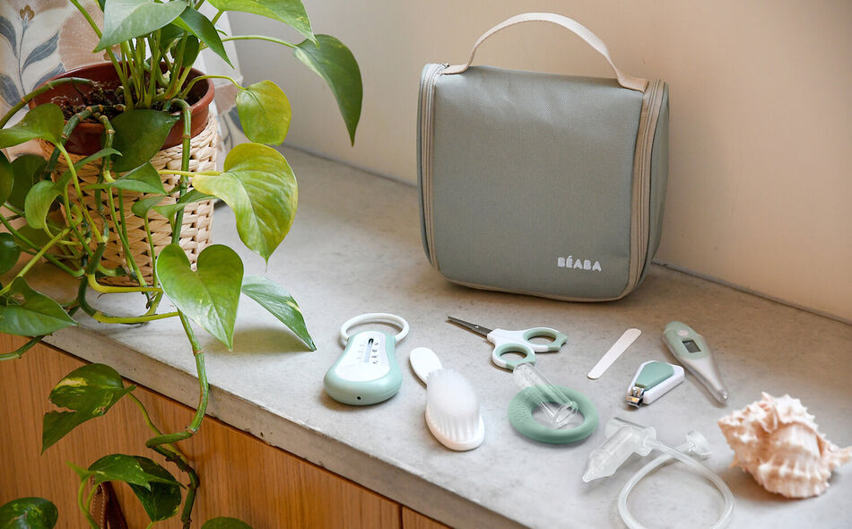 Trousse de toilette 10 accessoires - Vert sauge 