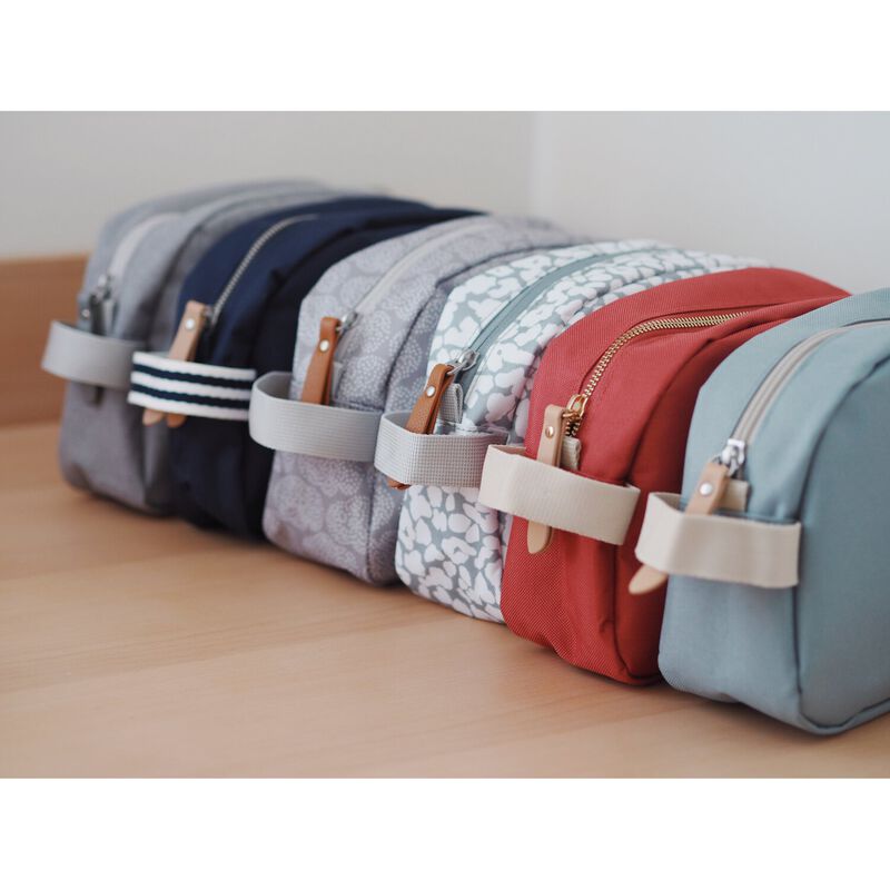 Grooming kit sage green