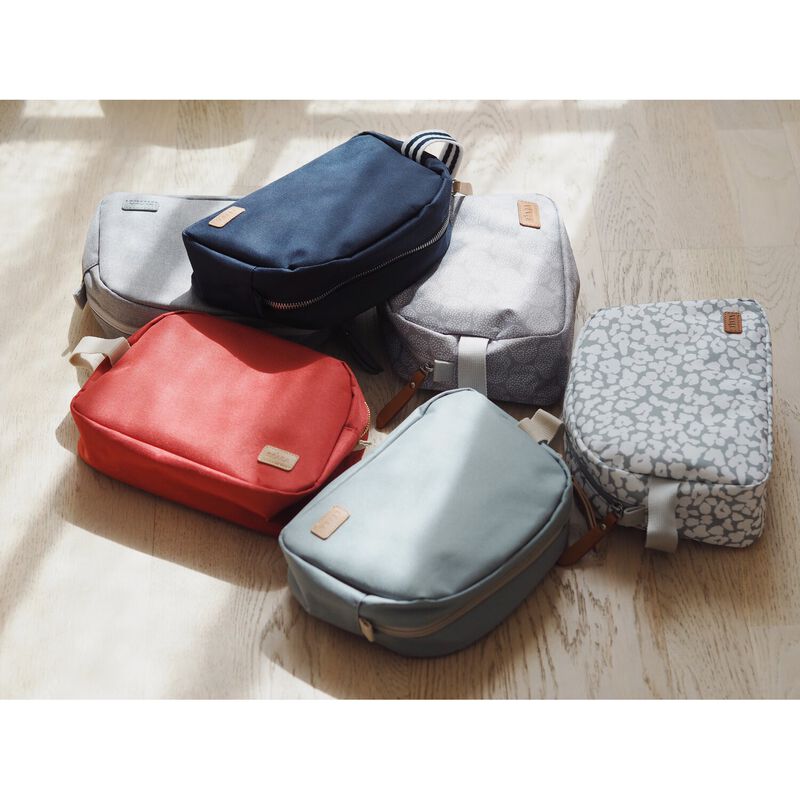 Toiletry bag terracotta