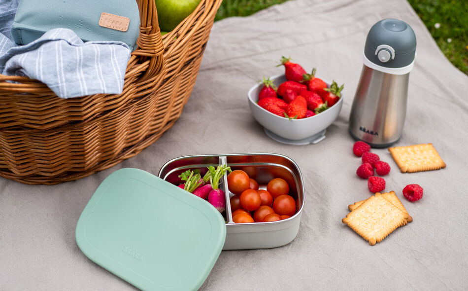 Lunchbox sage green