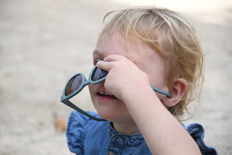 Gafas de sol 2-4 a&ntilde;os SQUARE BRIGHT Verde ahumado 