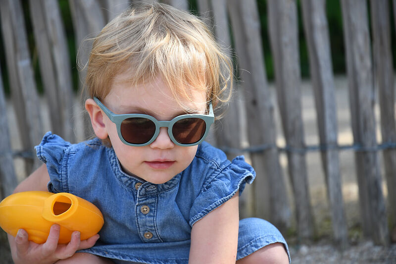 Gafas de sol 2-4 a&ntilde;os SQUARE BRIGHT Verde ahumado 