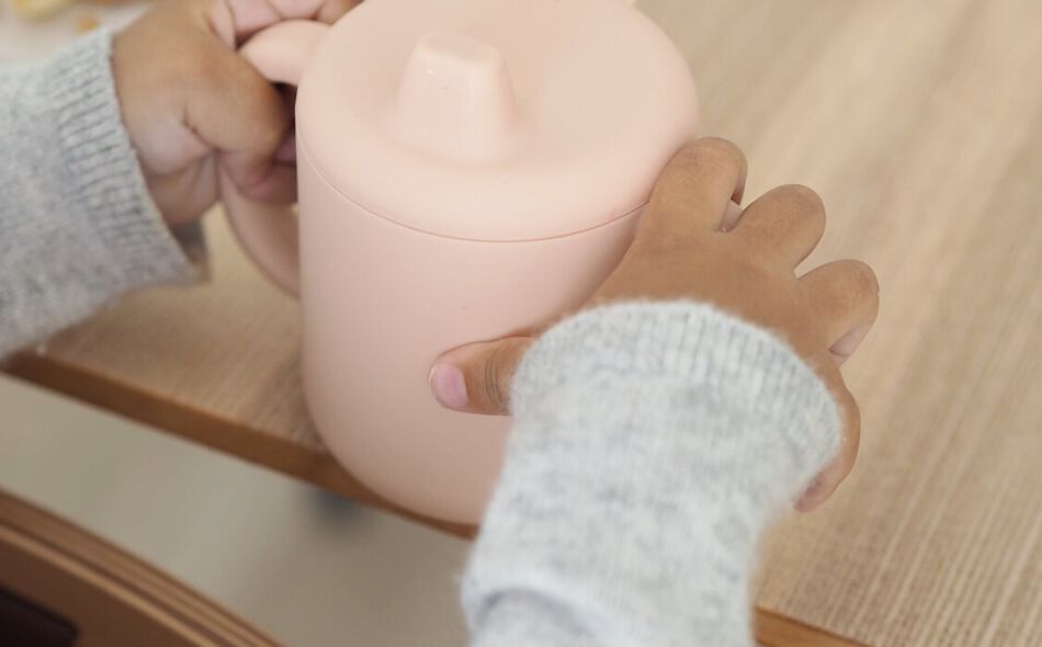 Silicone learning cup pink