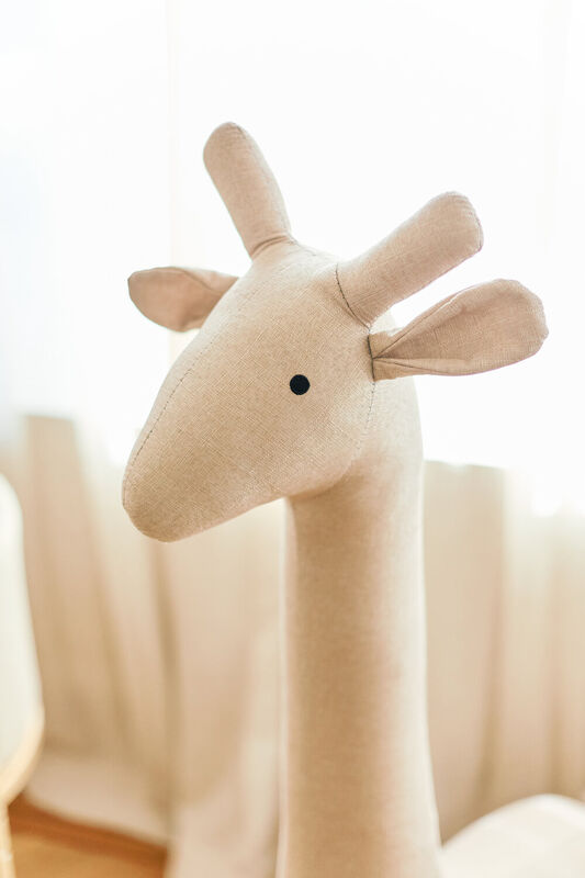 Stehende Giraffe - Leinen - Beige