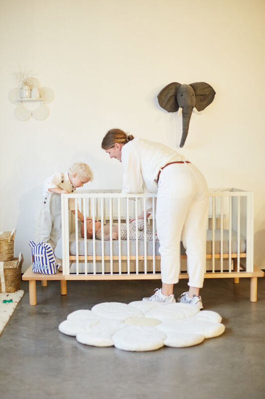 Wallshelf Flower 40cm