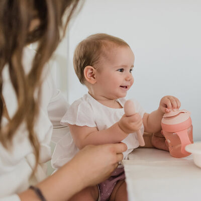 Tasse d'apprentissage +6M 200 ml