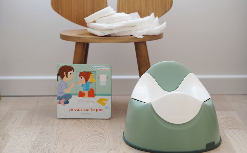 Ergonomic potty sage green