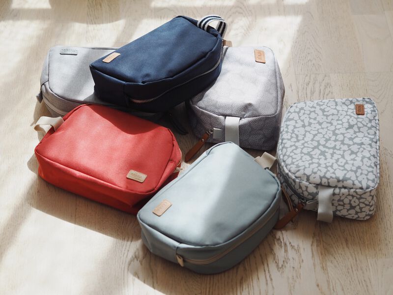 Toiletry bag sage green