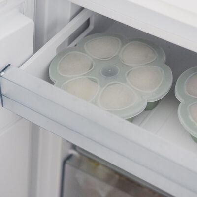 Multiportions Silicone Babyfood Freezer Tray, baby freezer portions 6 X 150ml - Sage Green