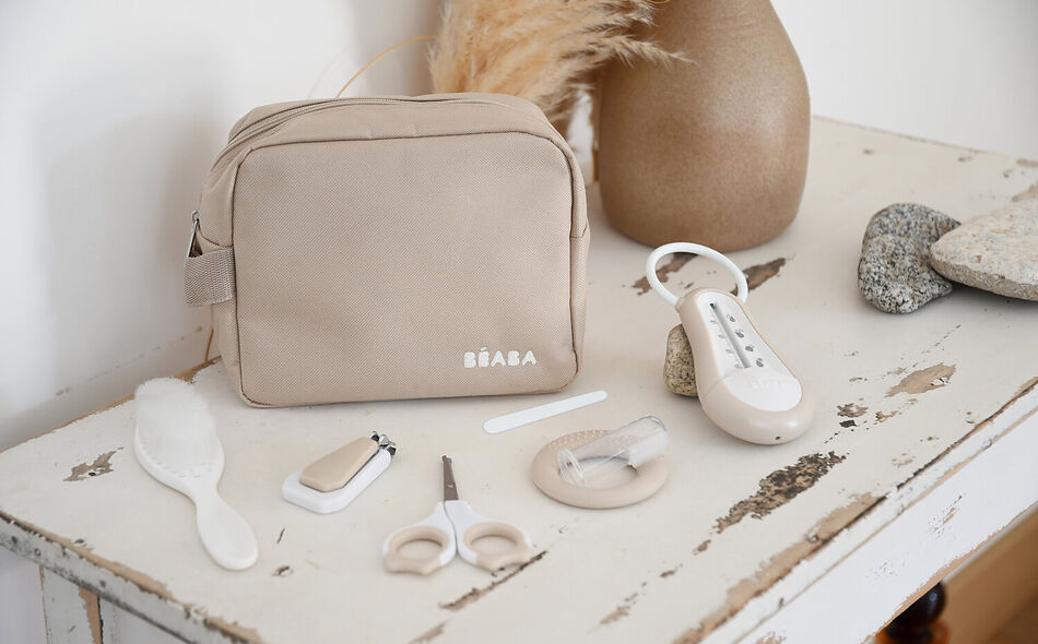Kulturtasche mit 7 Accessoires - Tonerde
