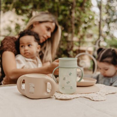 Tasse 360&deg; +12m 340ml Wonderland - Bunny Green