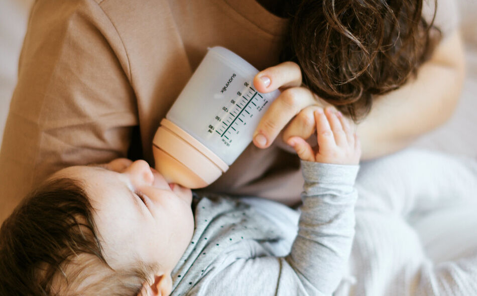 ZERO.ZERO 180 ml anti-colic feeding bottle - Special for breastfeeding
