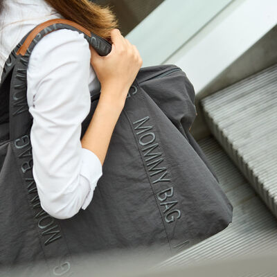 Mommy Bag &reg; Sac A Langer &ndash; Signature - Urban Gris Fonc&eacute;