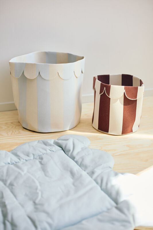 Mand - Biscuit Dreams - 35x35cm - Licht Blauw