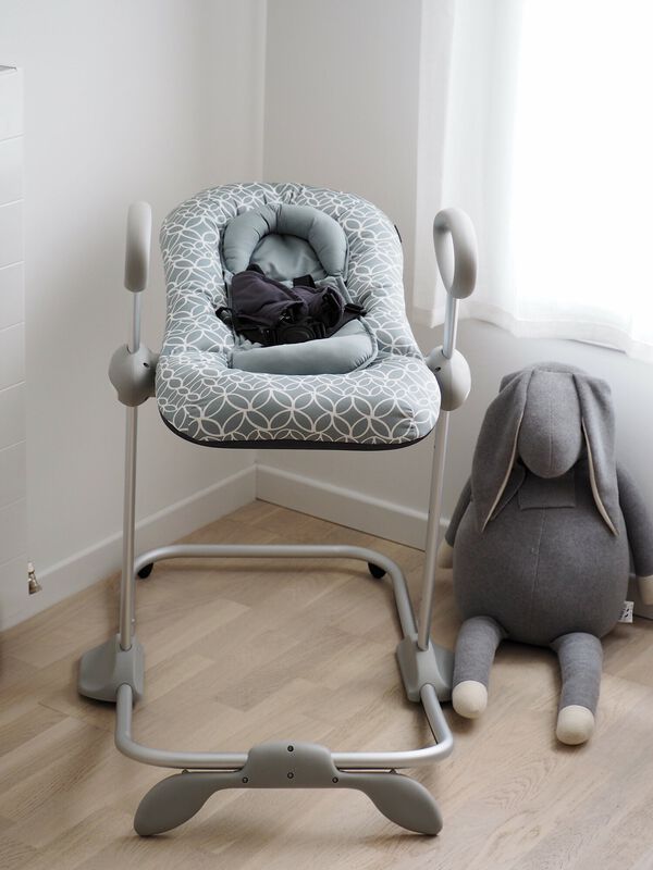 Beaba Up And Down Height Adjustable Bouncer Relax Grey