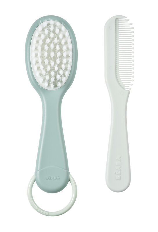 Comb and brush green blue