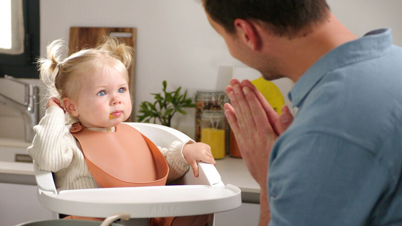 Silicone bib terracotta