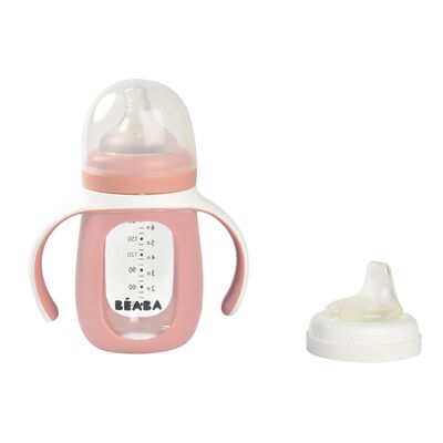 Una bottiglia di vetro per l'apprendimento 2 in 1 con coperchio in silicone