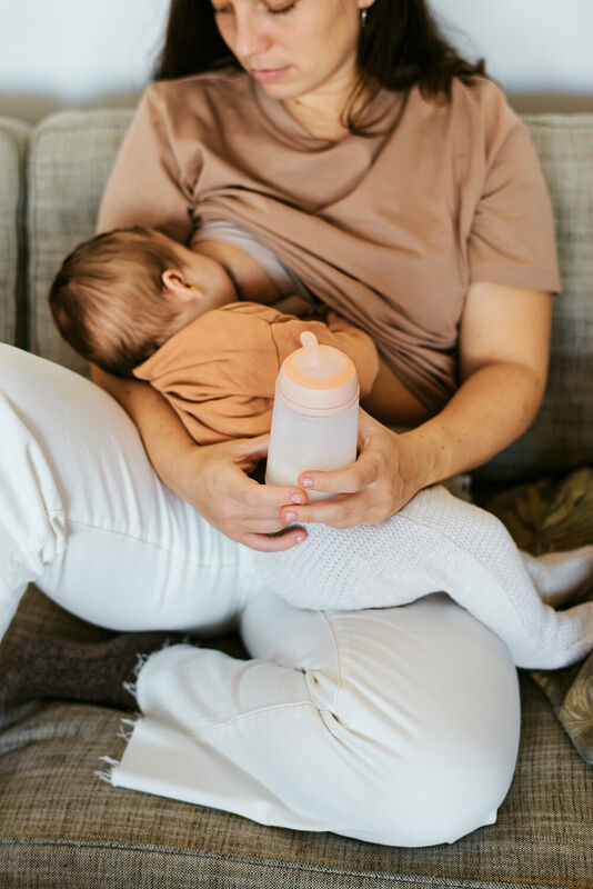ZERO.ZERO 180 ml anti-colic feeding bottle - Special for breastfeeding