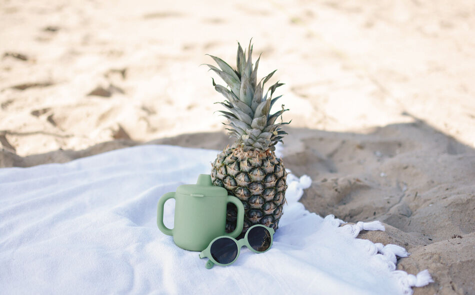 Silicone learning cup sage green Silicone learning cup sage green
