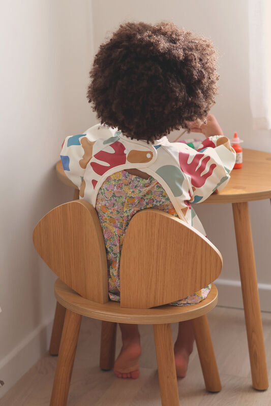 2 in 1 bib with removable sleeves Playful