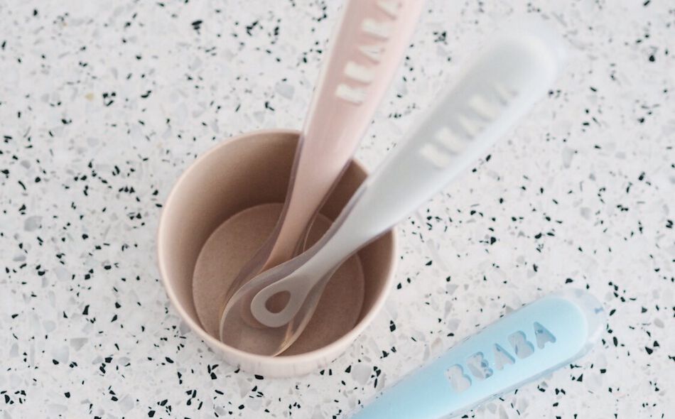 Set of 2 Easy-Grip 1st Stage Silicone Spoons + Storage Case 