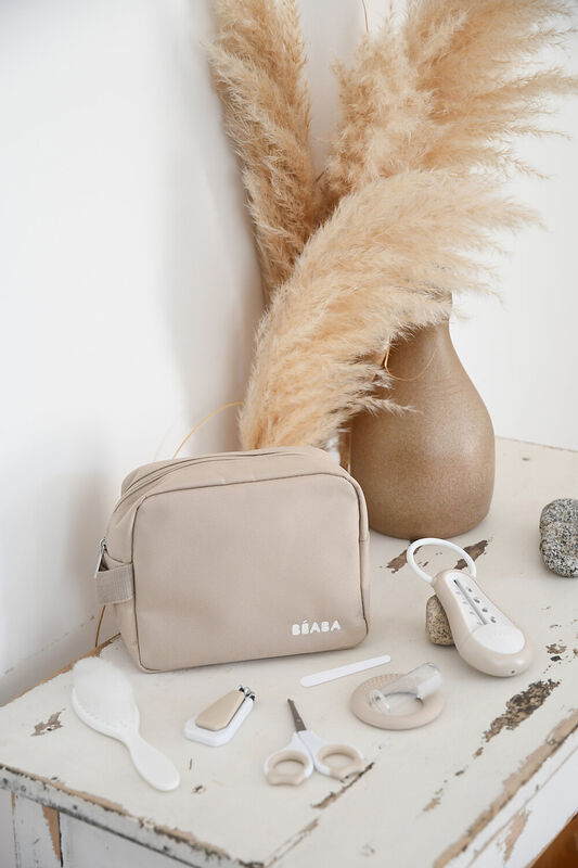Kulturtasche mit 7 Accessoires - Tonerde