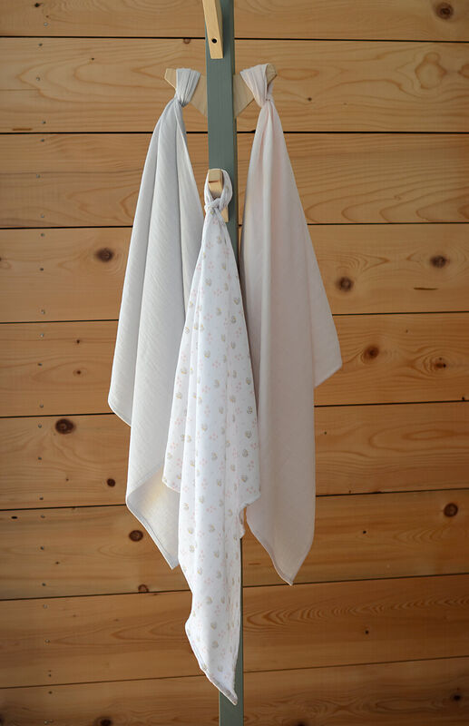 Set of 3 Cotton Muslin Swaddle Blankets swans