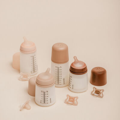 ZERO.ZERO symmetrische fopspeen 0/6m Almond