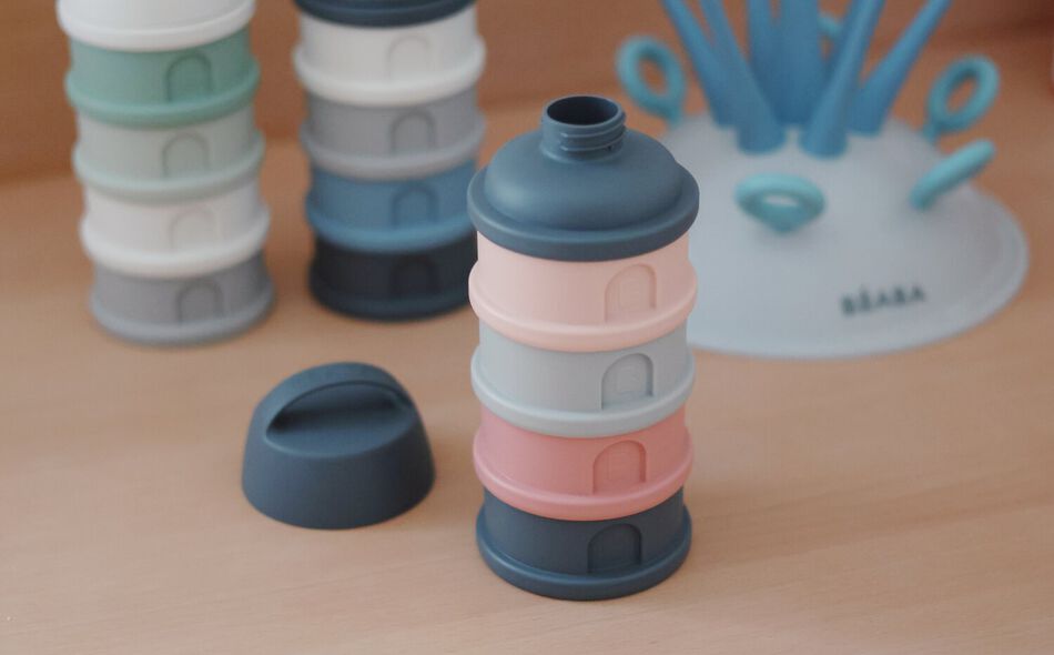 Formula milk container 4 compartments mineral grey /pink