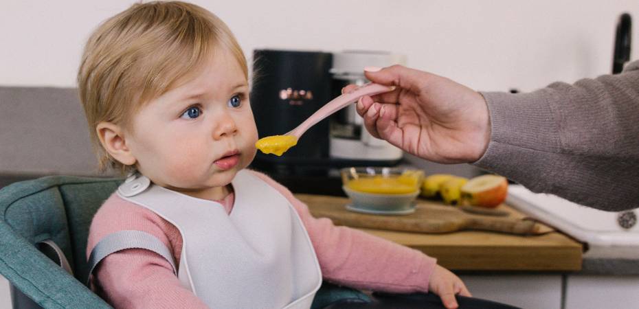 enfant qui boude sa purée